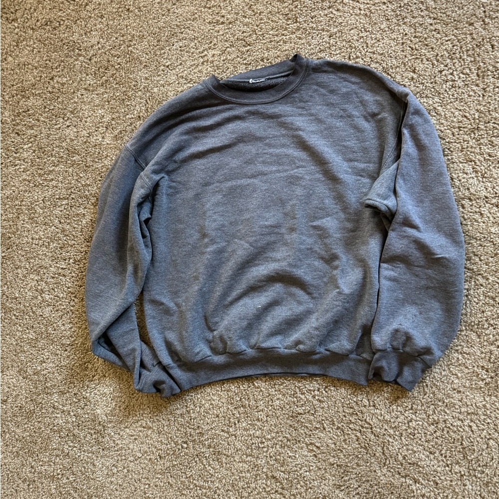 Plain grey long sleeve size S